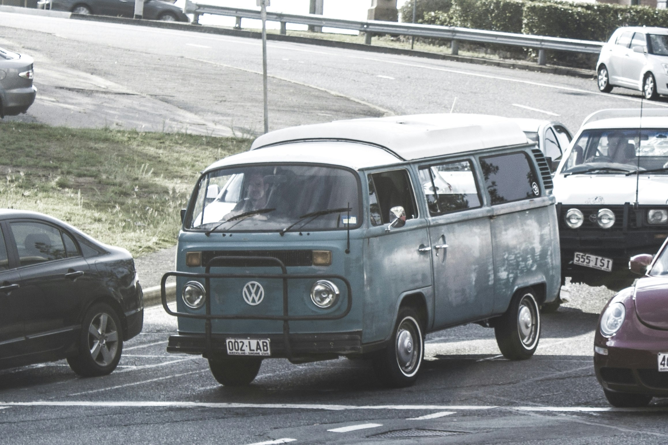 grey Volkswagen type 2 photography during day time